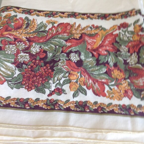 Beautiful Fall Table Cloth 100" x 58"W - Picture 1 of 2